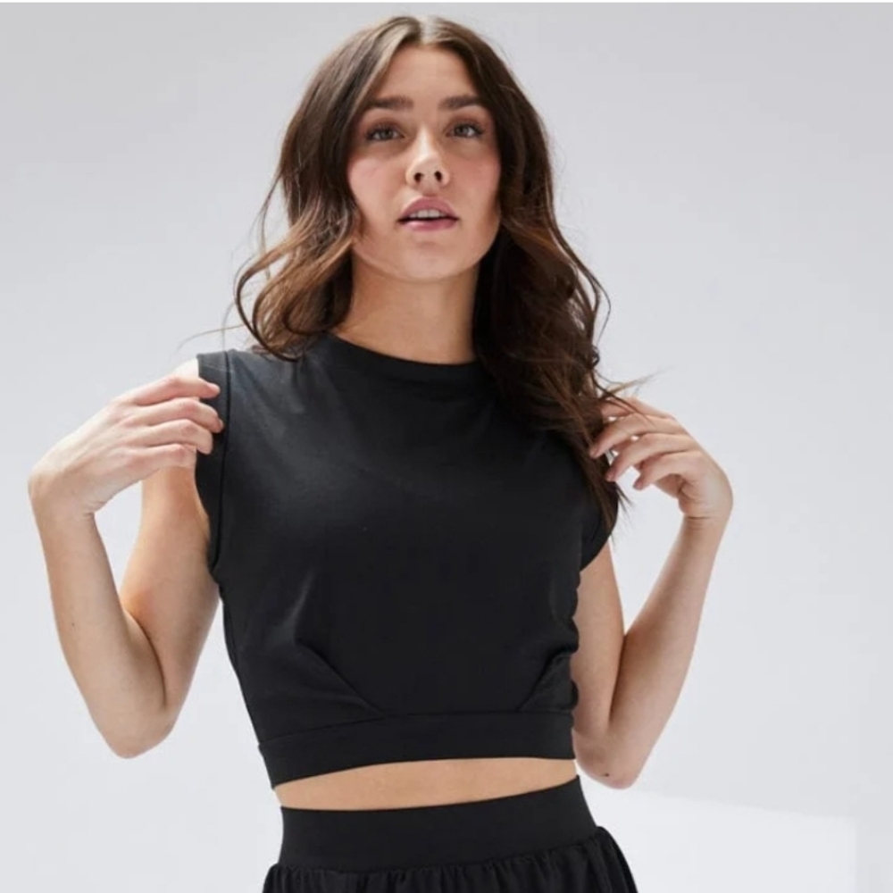 Jo+Jax Black Free Spirit Tee, Adult XS